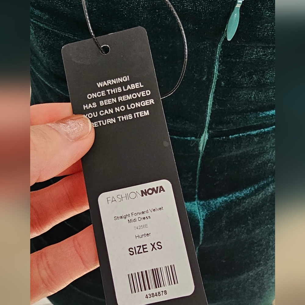 Fashion Nova Emerald Green Velvet Dress - Picture 13 of 16